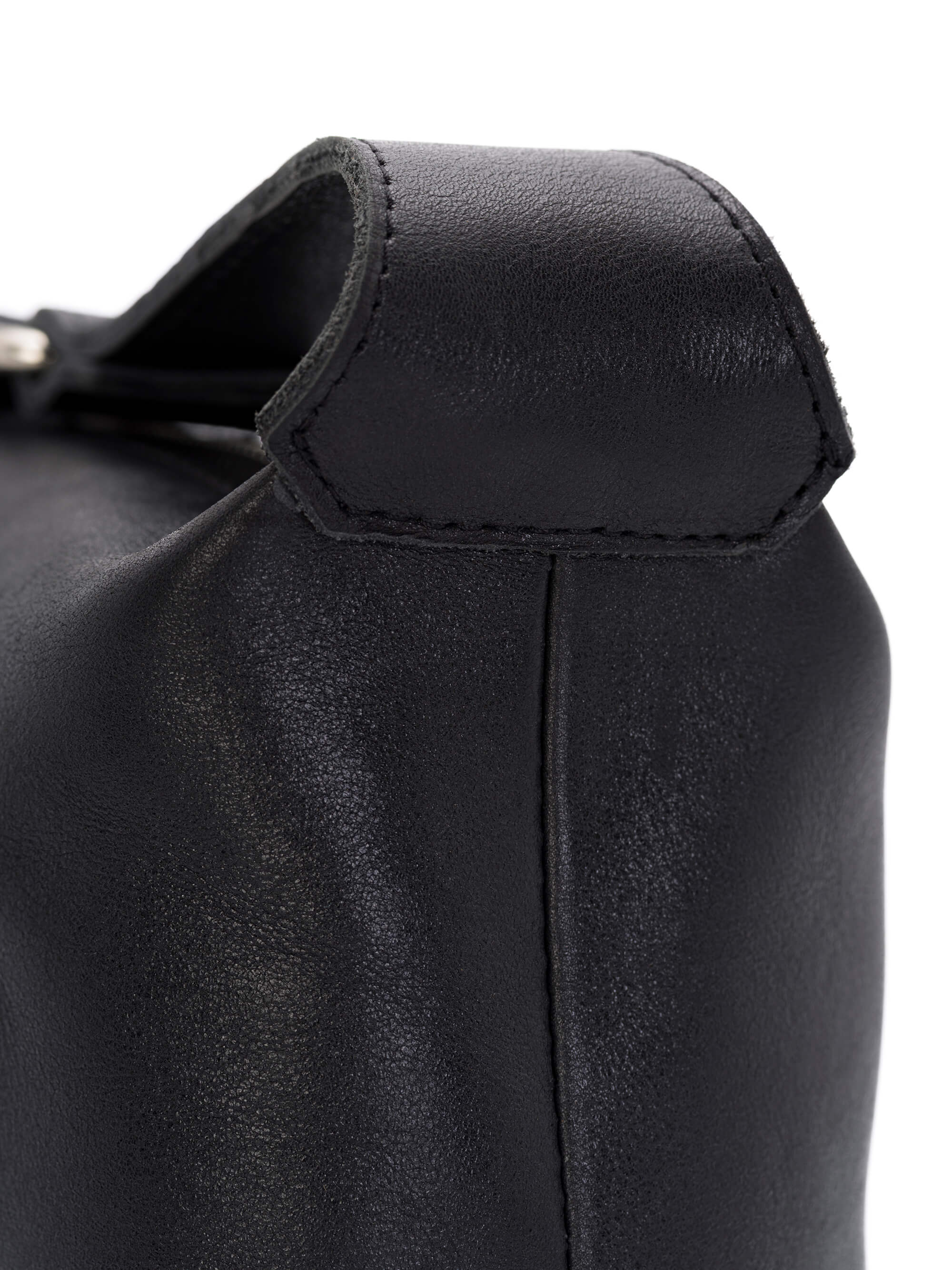 Жіноча сумка Amelie, чорна